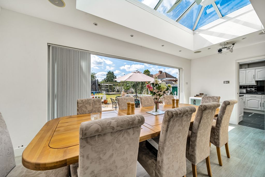 Property photo 2 of 18 1169826 (4)