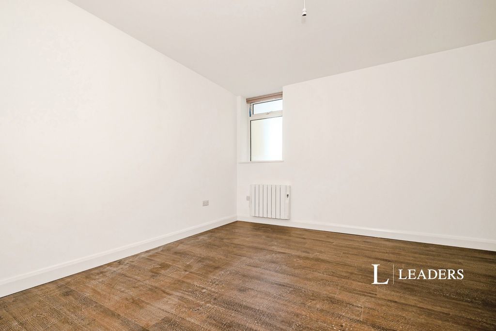 Property photo 2 of 11 Pbox-Img.Jpg