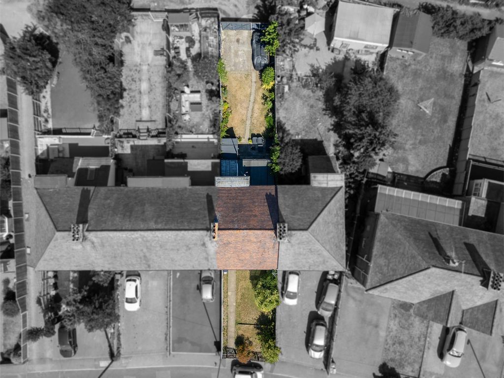 Property photo 1 of 22 4976672
