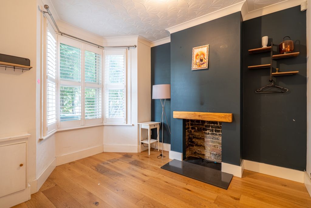 Property photo 1 of 20 5588760