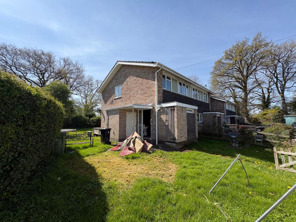 Property photo 3 of 5