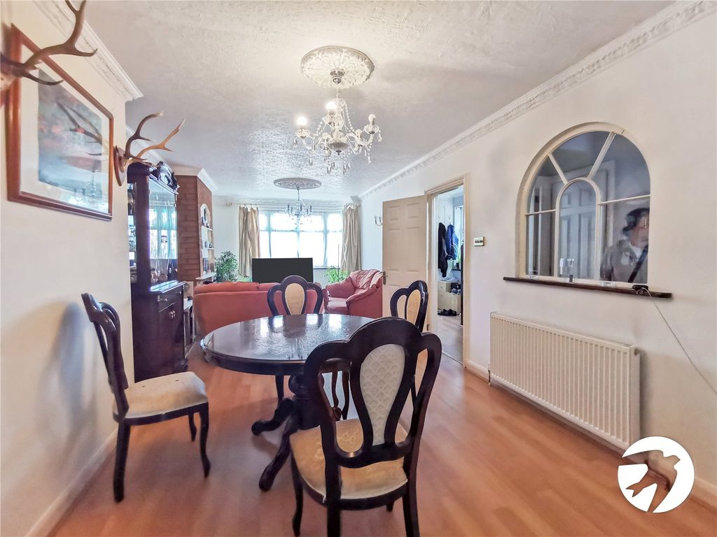 Property photo 3 of 11 Picture No. 08