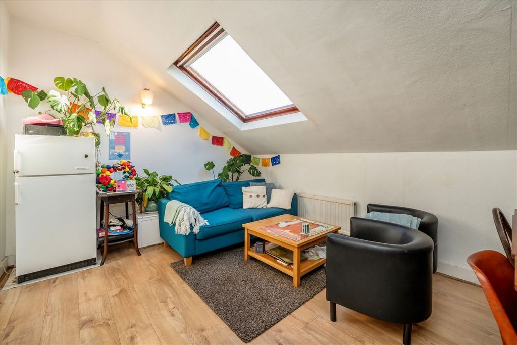 Property photo 2 of 3