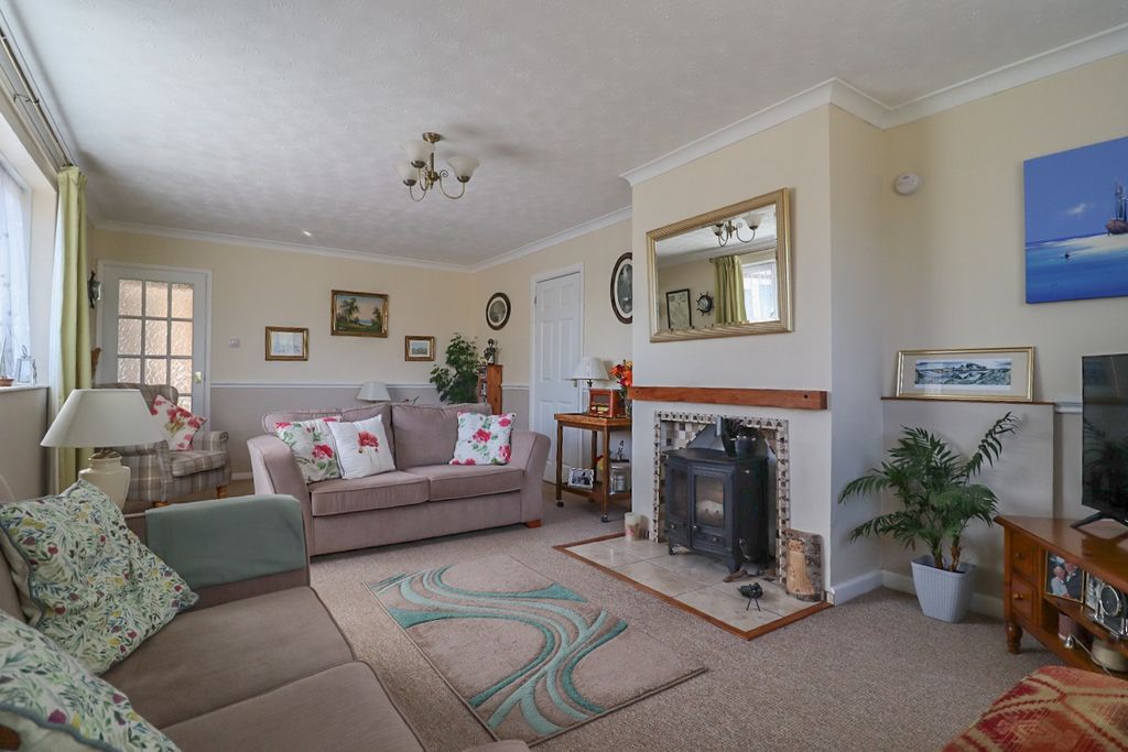 Property photo 2 of 28 4513973