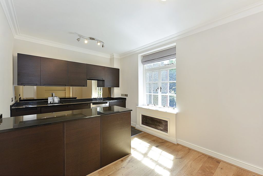 Property photo 3 of 11 Picture 3