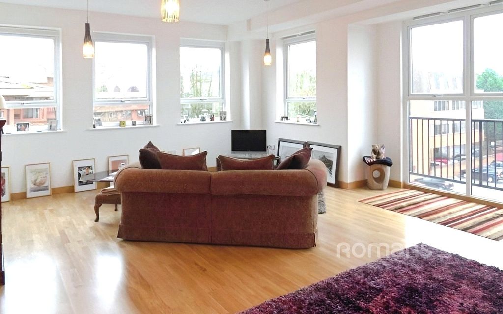 Property photo 3 of 6 Picture No. 02