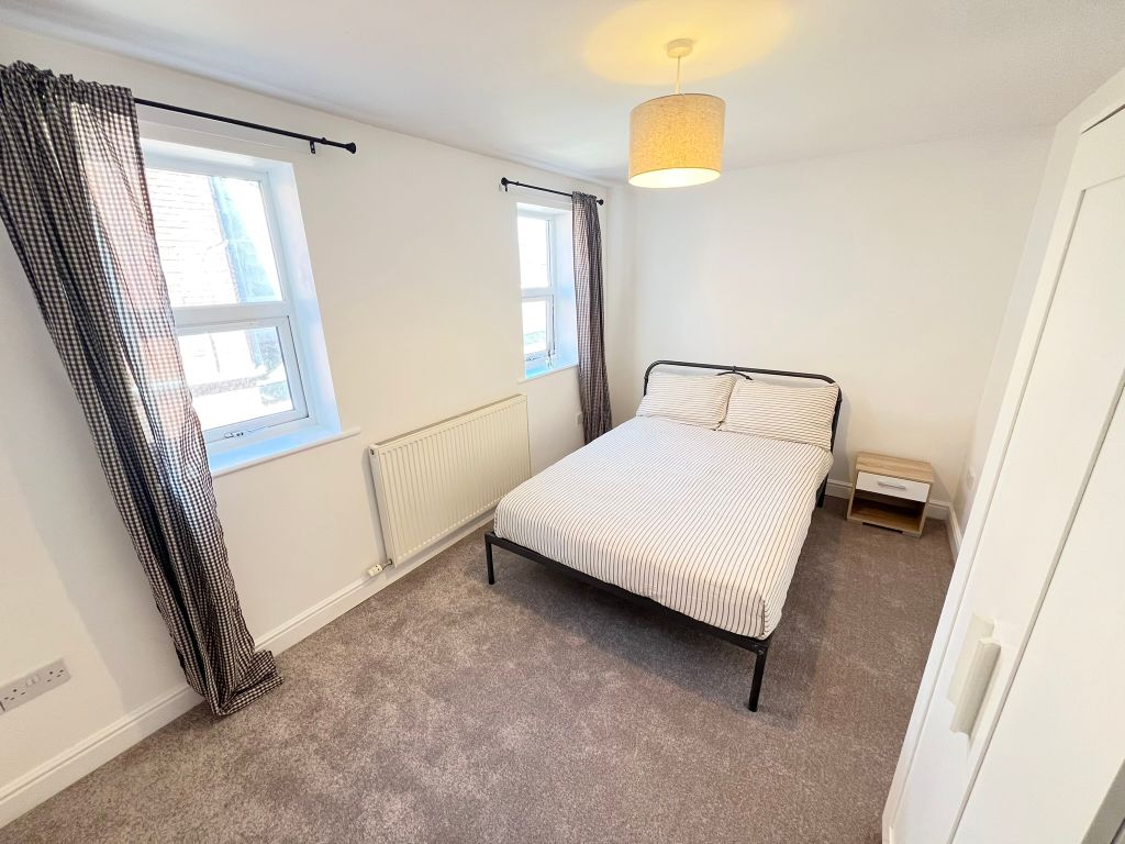 Property photo 1 of 3