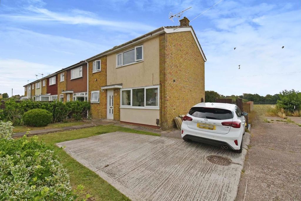 Property photo 1 of 17 Front