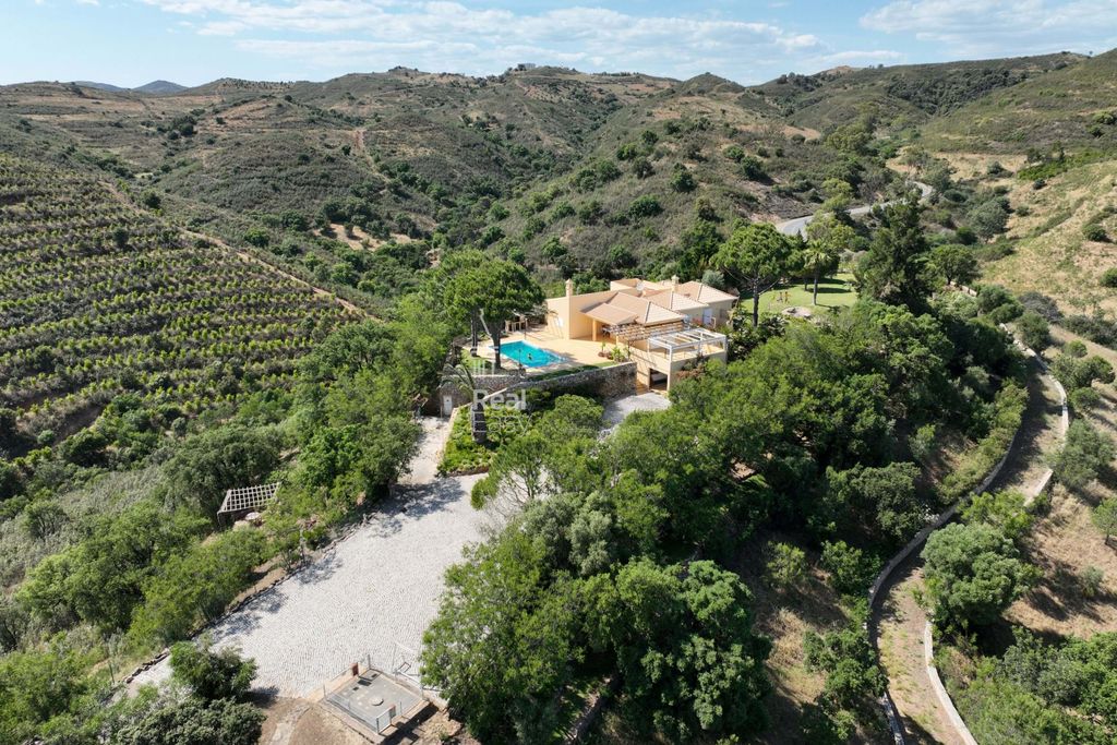 Property photo 1 of 36