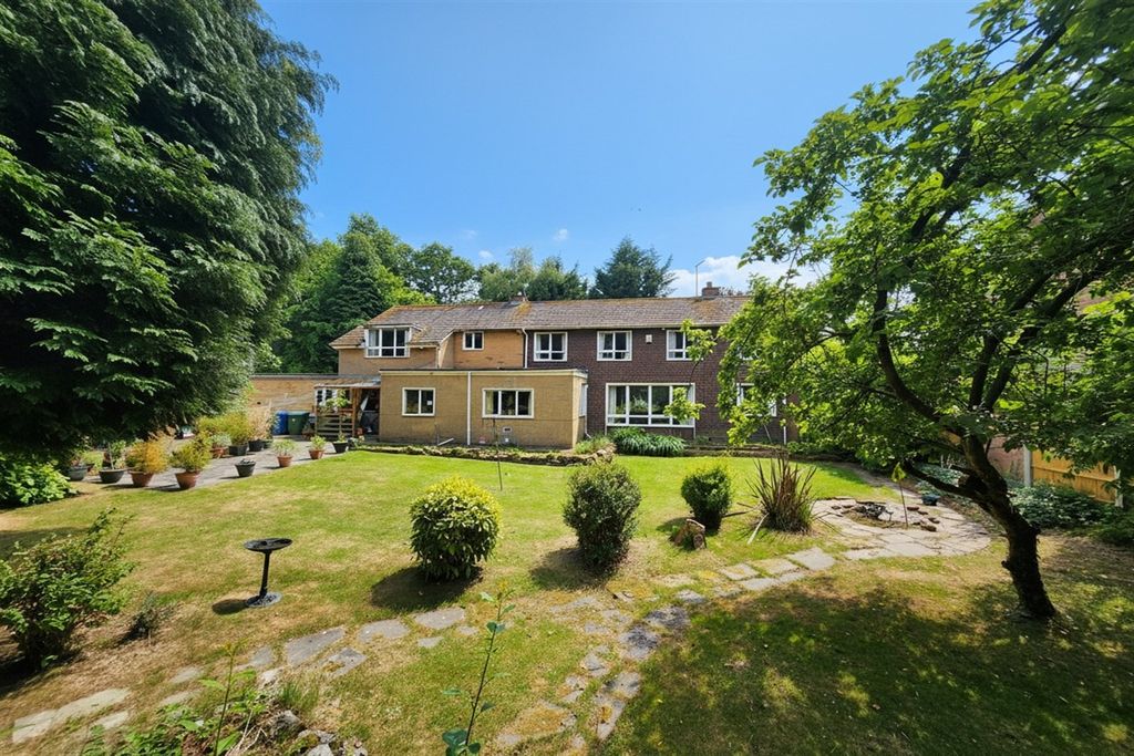 Property photo 1 of 17 (Main)