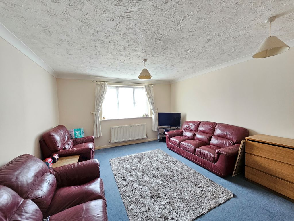 Property photo 2 of 9 Living Room