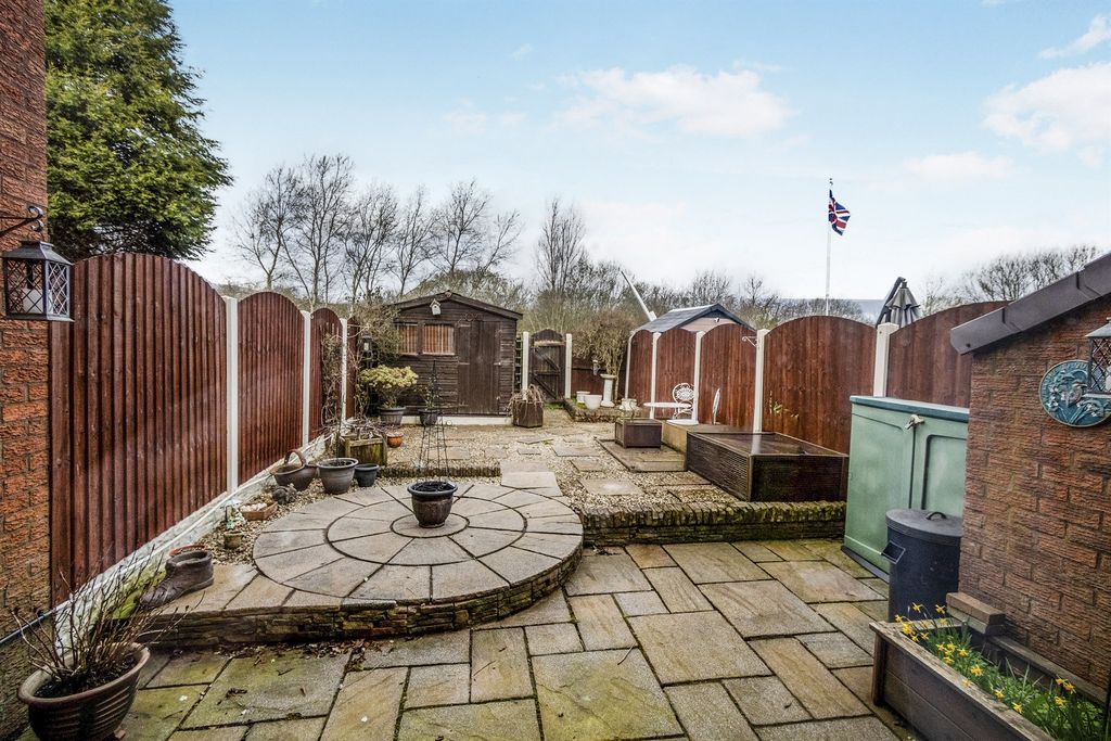 Property photo 2 of 15