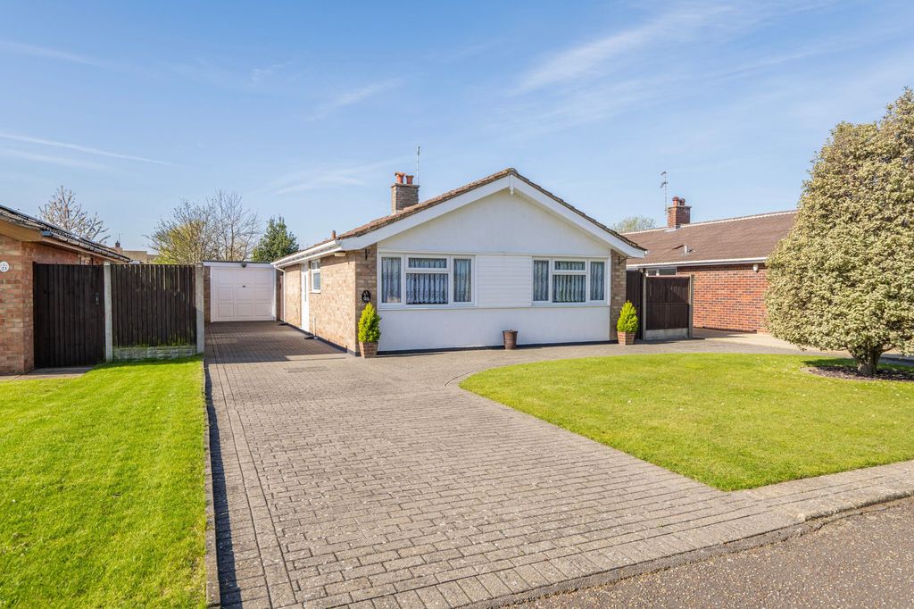 Property photo 1 of 18