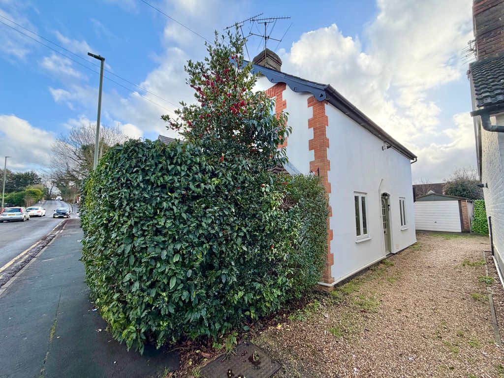 Property photo 1 of 8 Img_3640