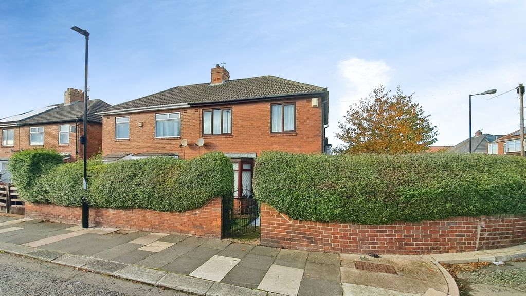 Property photo 1 of 10 Photo 6