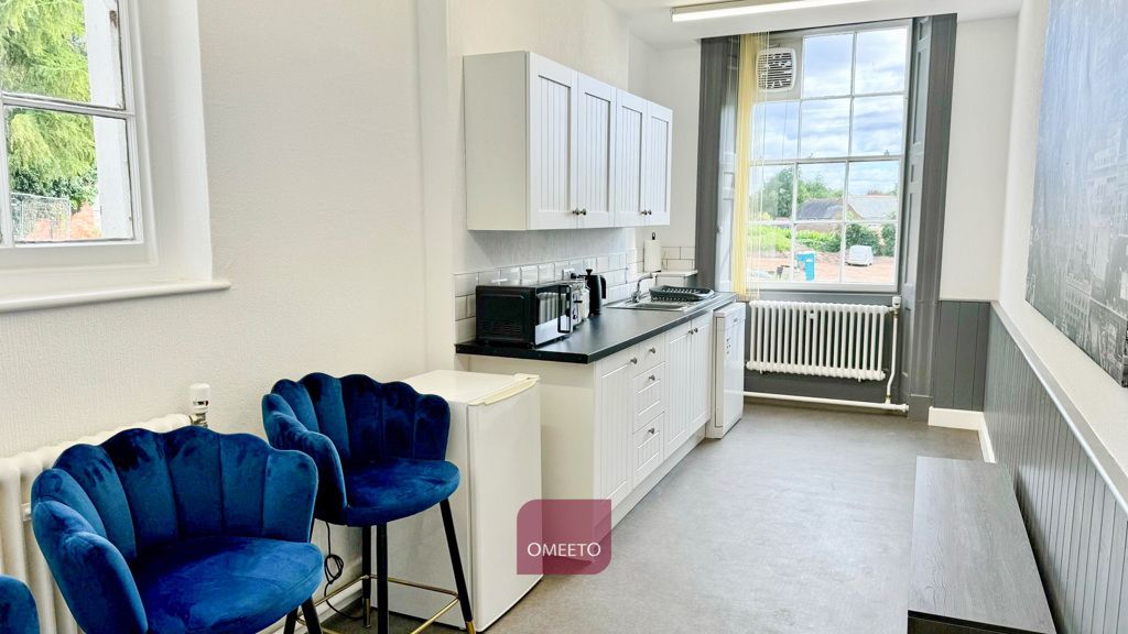 Property photo 2 of 8 Shared Kitchen