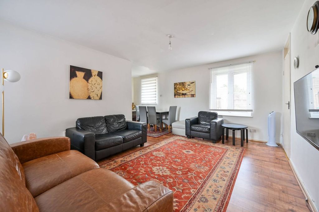 Property photo 1 of 9
