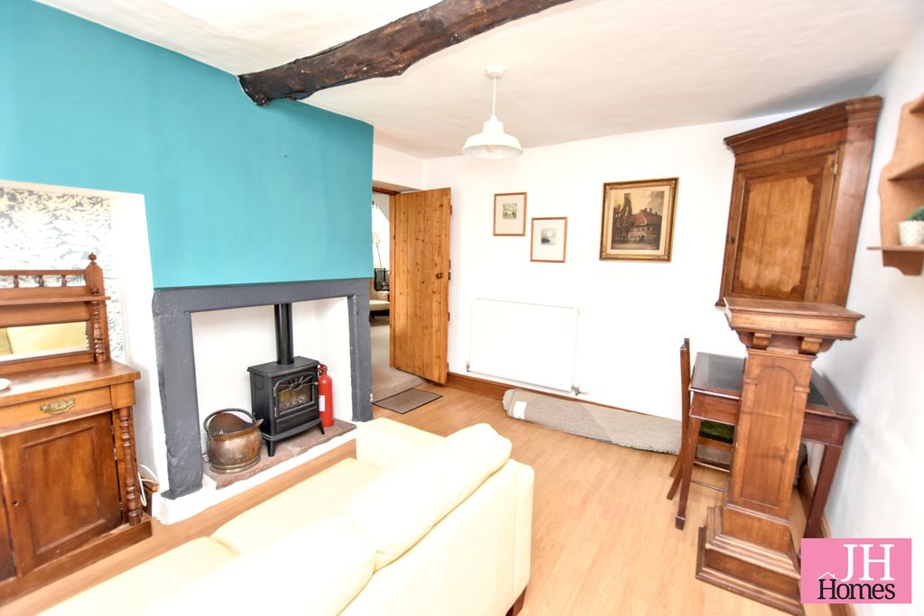 Property photo 3 of 19