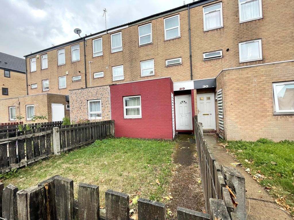 Property photo 1 of 12