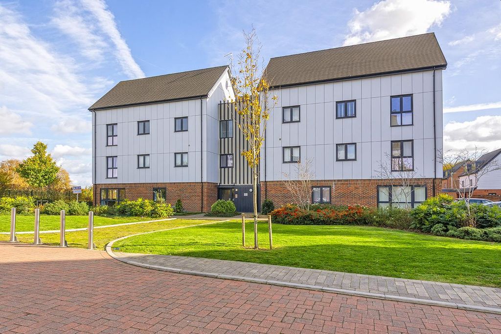 Property photo 1 of 12 1