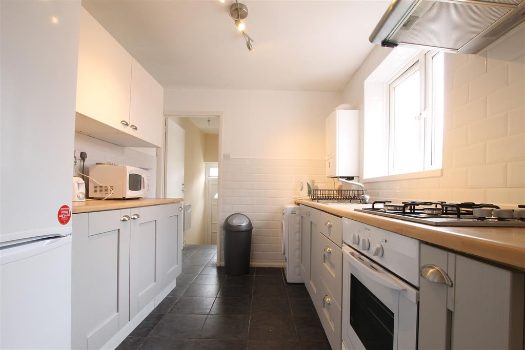 Property photo 2 of 6 11261.Jpg