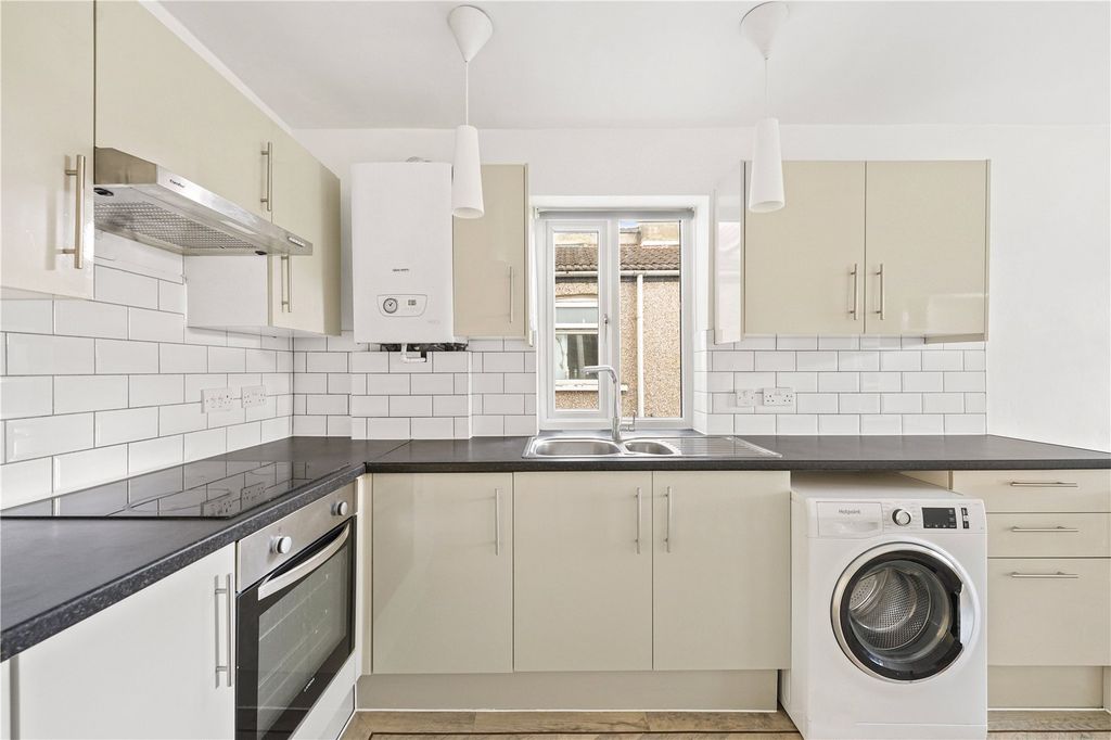 Property photo 3 of 13 Picture No. 08