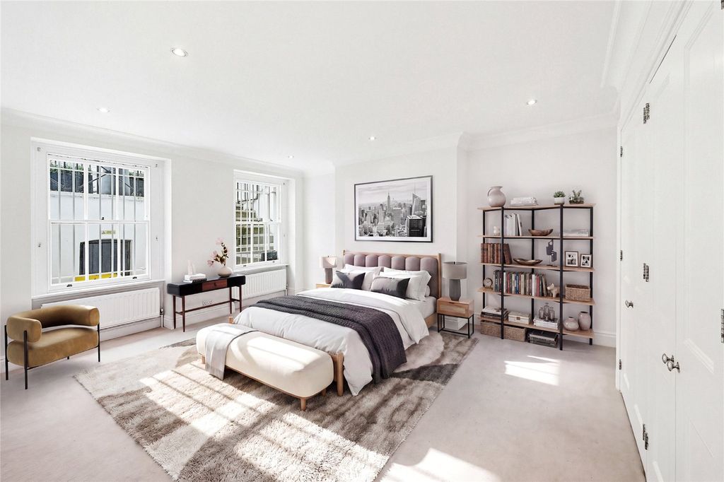 Property photo 3 of 14 Bedroom