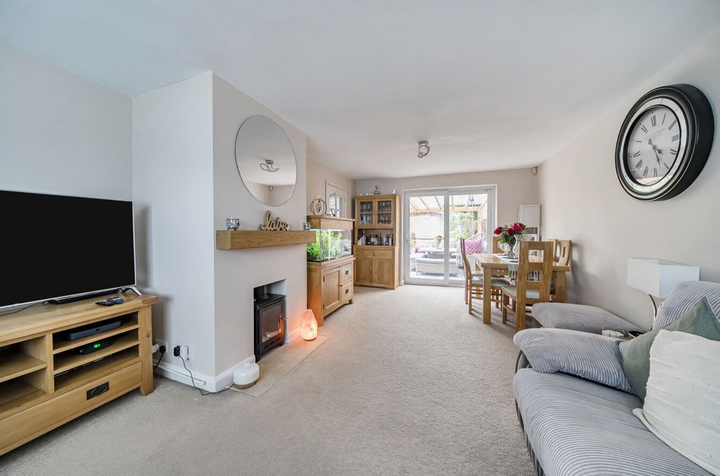 Property photo 2 of 29 1345091-11-68B1d0...