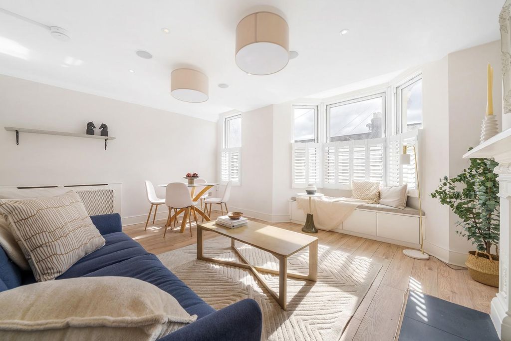 Property photo 2 of 17 Reception (3).Jpg