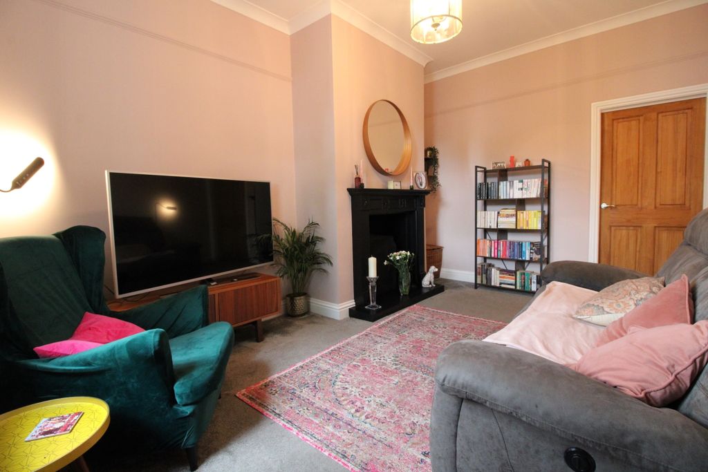 Property photo 2 of 13 B.Lo