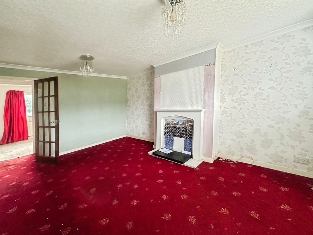 Property photo 2 of 11 Photo 4