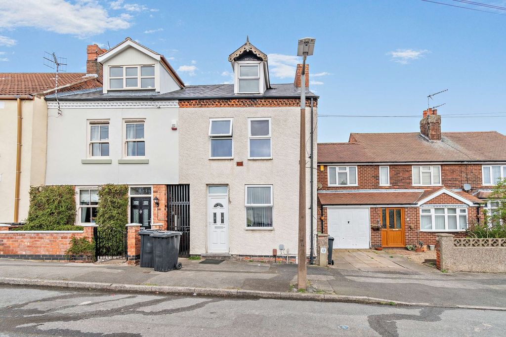 Property photo 1 of 26