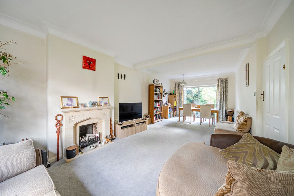 Property photo 2 of 14 1437954-11-69Dcbc...