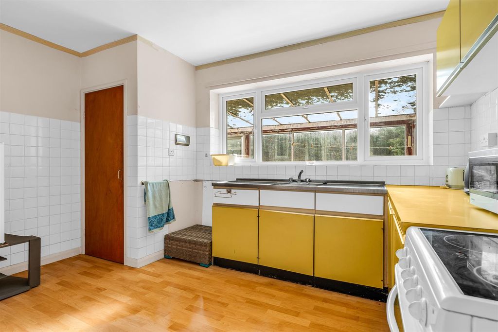 Property photo 3 of 19 Internal-9.Jpg
