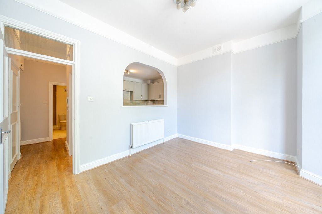 Property photo 3 of 17 Picture No. 34