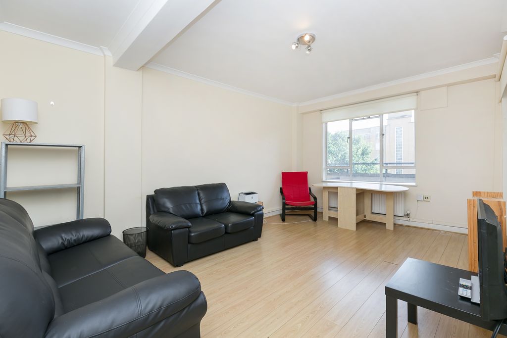 Property photo 3 of 11