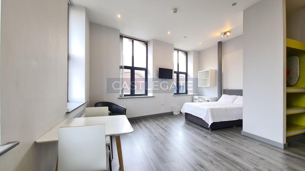 Property photo 1 of 16 Room 36 , The Works At Standard House (7)