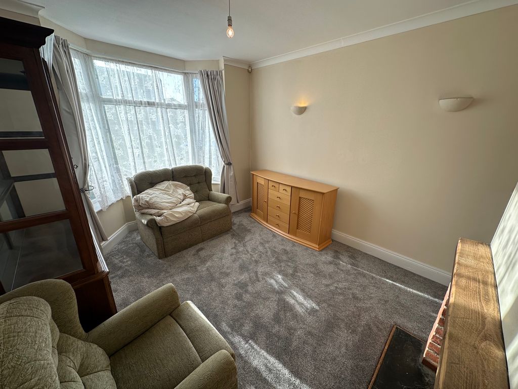 Property photo 2 of 9 Living Room