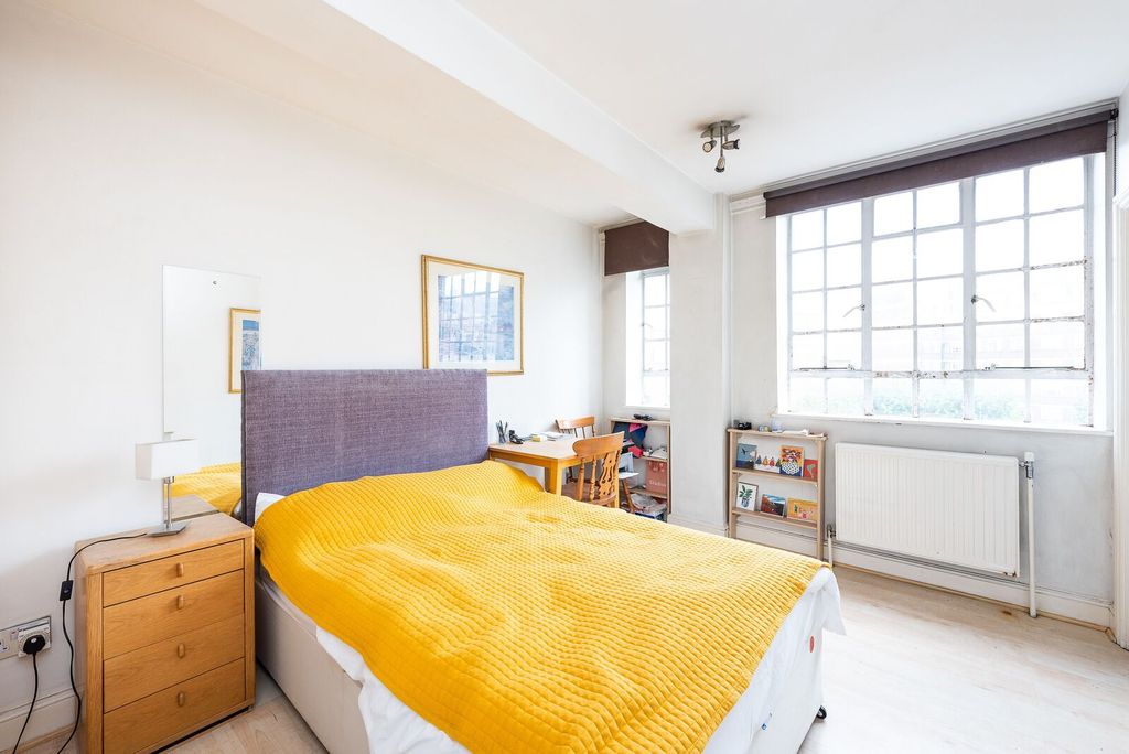 Property photo 1 of 6