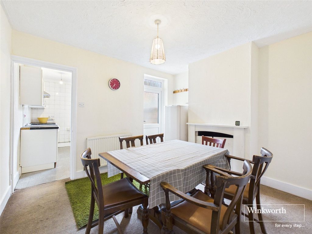 Property photo 3 of 10 Picture No. 04