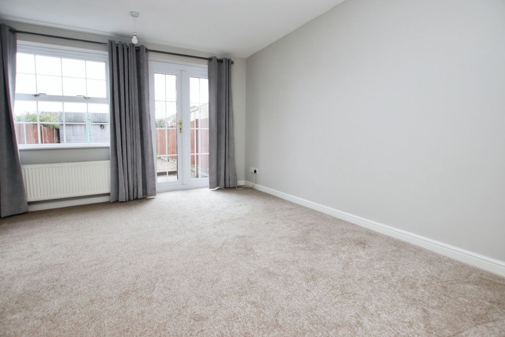 Property photo 3 of 14 4205723