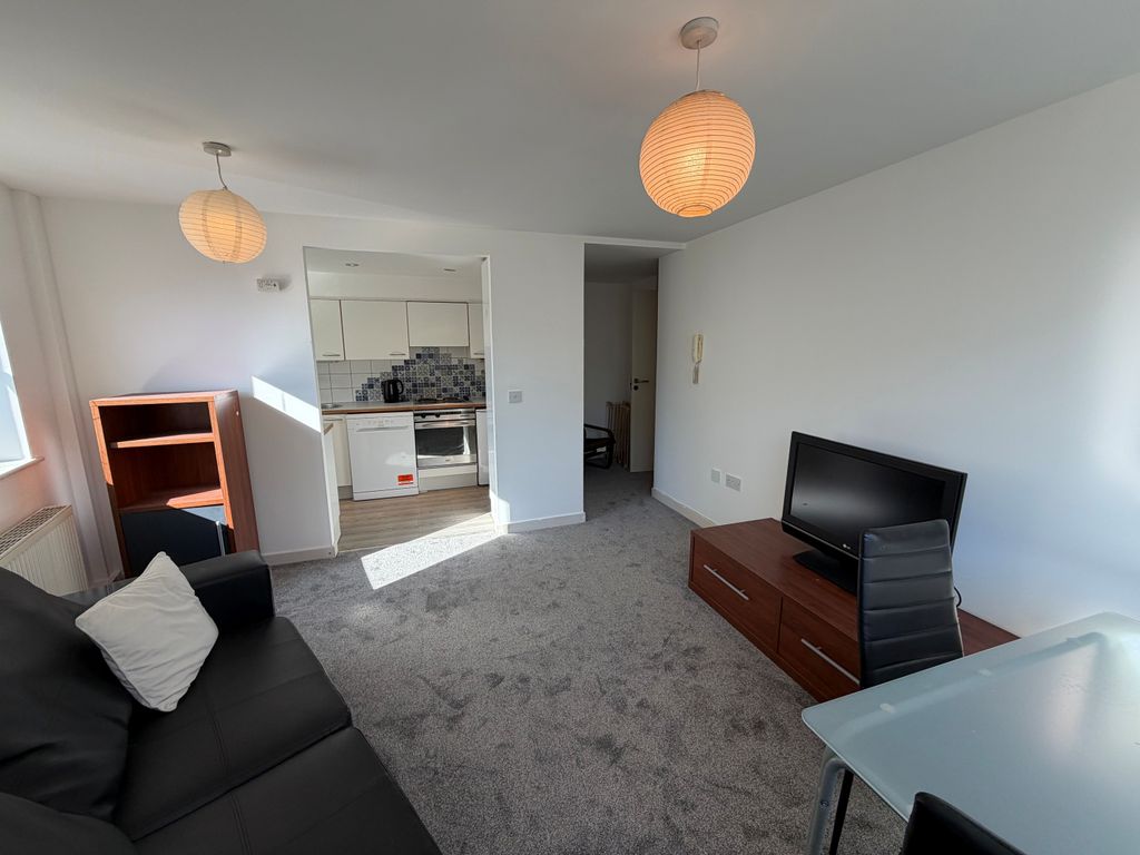 Property photo 3 of 9