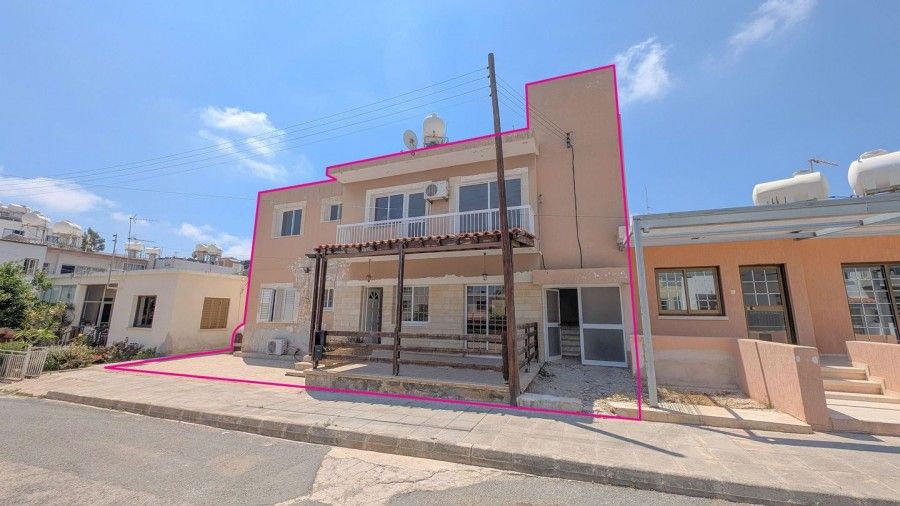 Property photo 1 of 13