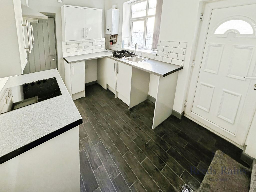 Property photo 3 of 6 Pbox-Img.Jpg