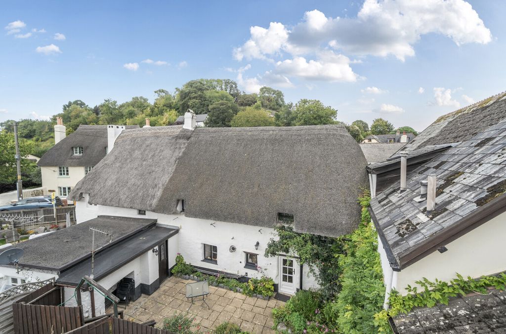 Property photo 3 of 21 1354680-1-68c982A...