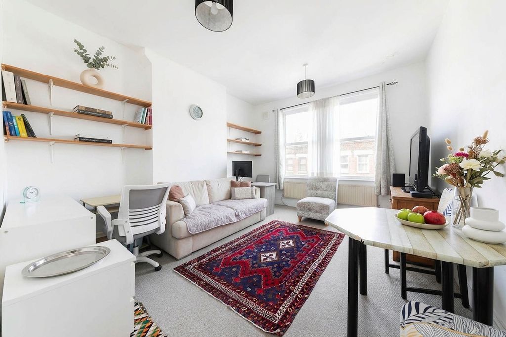 Property photo 1 of 7