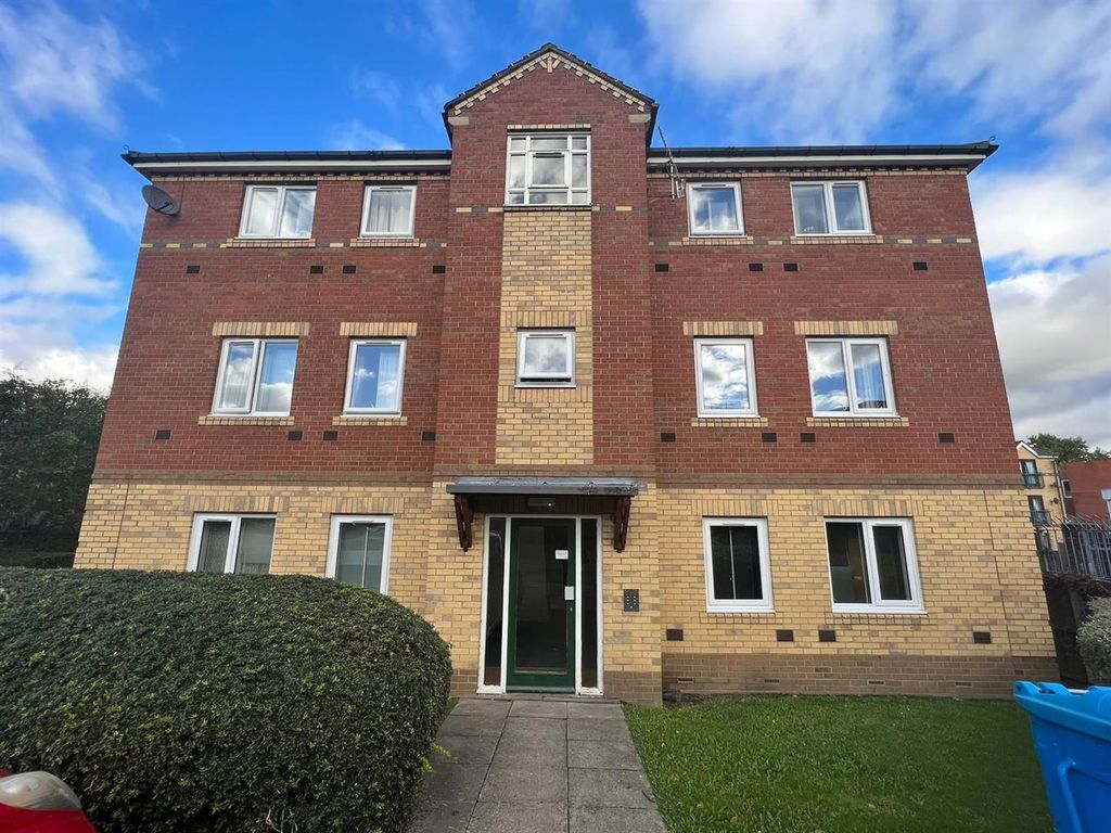 Property photo 1 of 3 692Ba179-7De1-4d6B-848c-15F342c5Cf8d.Jpg