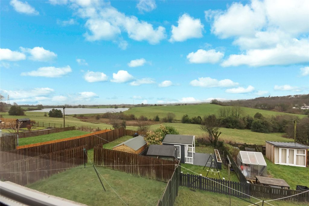 Property photo 2 of 21 Rear View