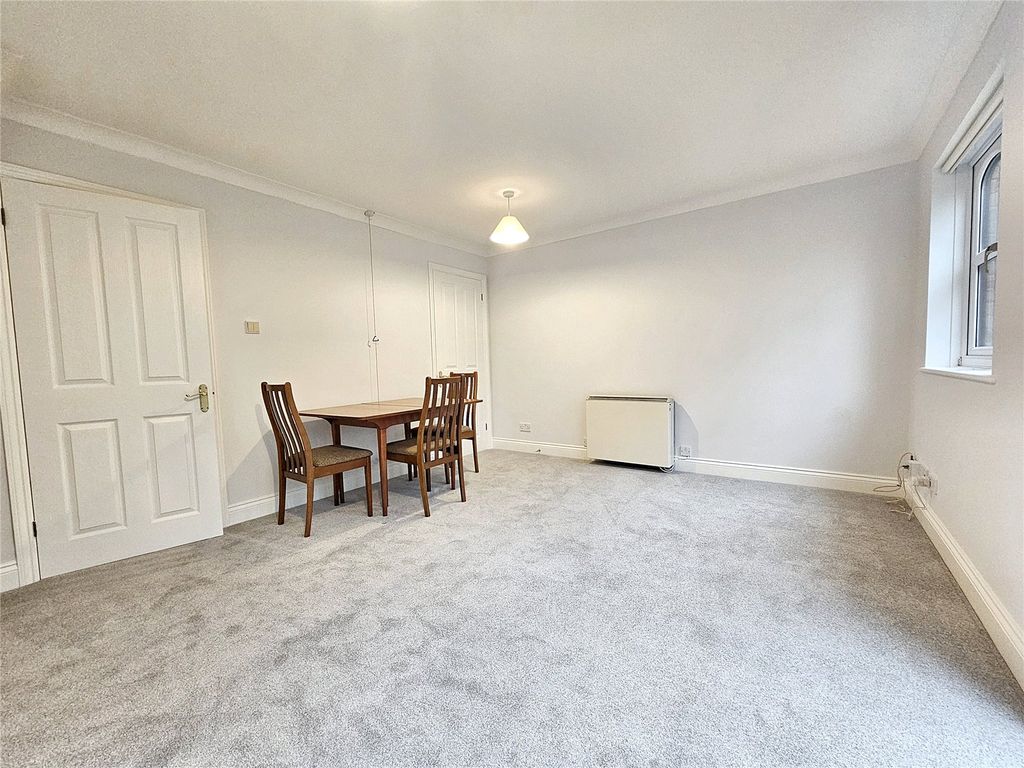 Property photo 3 of 11 Picture No. 05