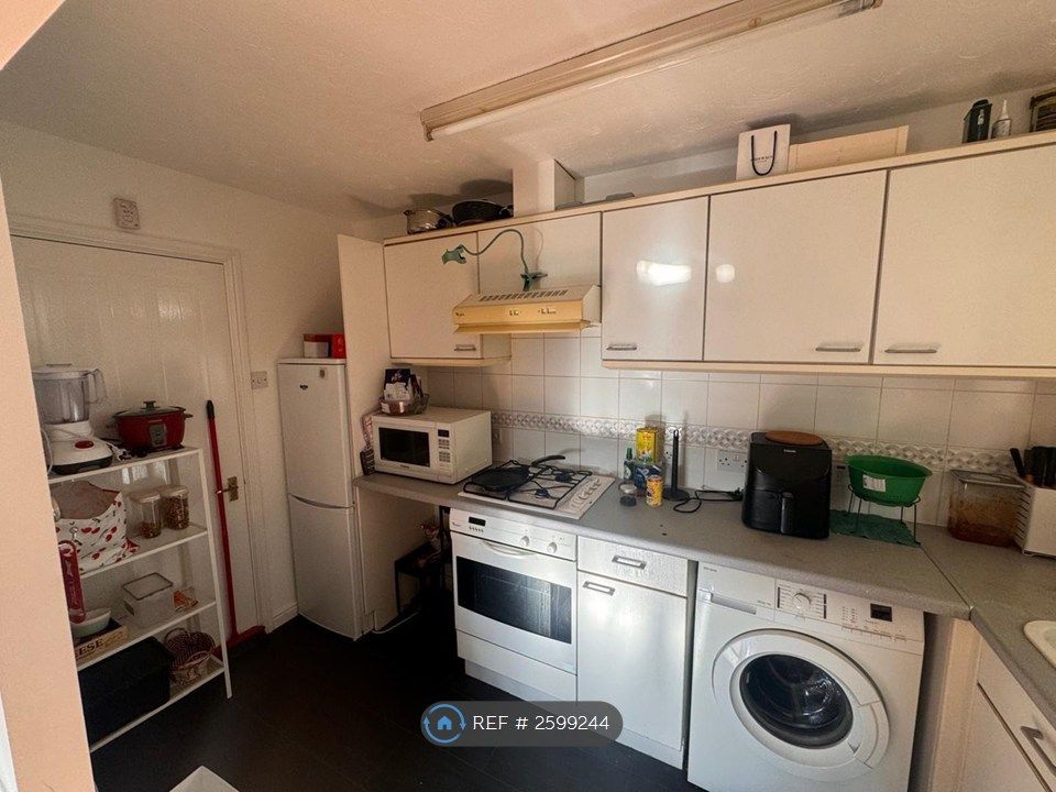Property photo 3 of 8